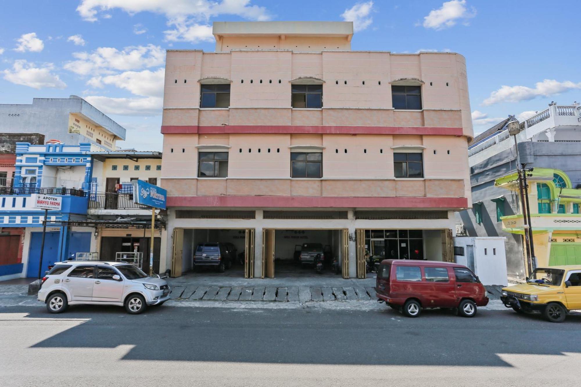 Oyo 93046 Hotel Fortuna Parepare Zewnętrze zdjęcie